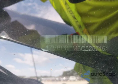 2012 Ford Mustang V6 из США, поврежденный, VIN 1ZVBP8EM6C5257151